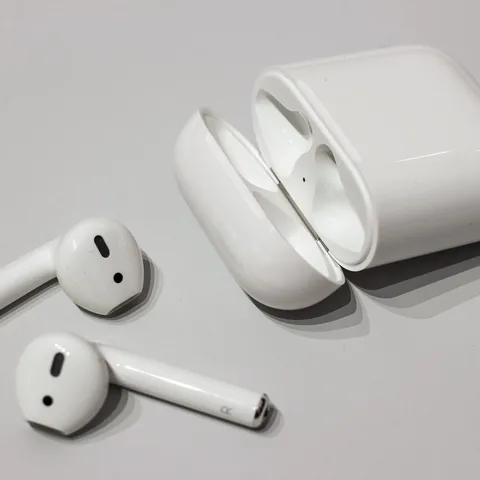 Apple AirPods
