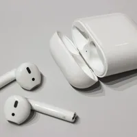 Apple AirPods